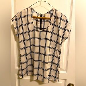 Japna White & Navy Zipperback Top